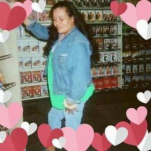 Meet your Posher, Evelyn